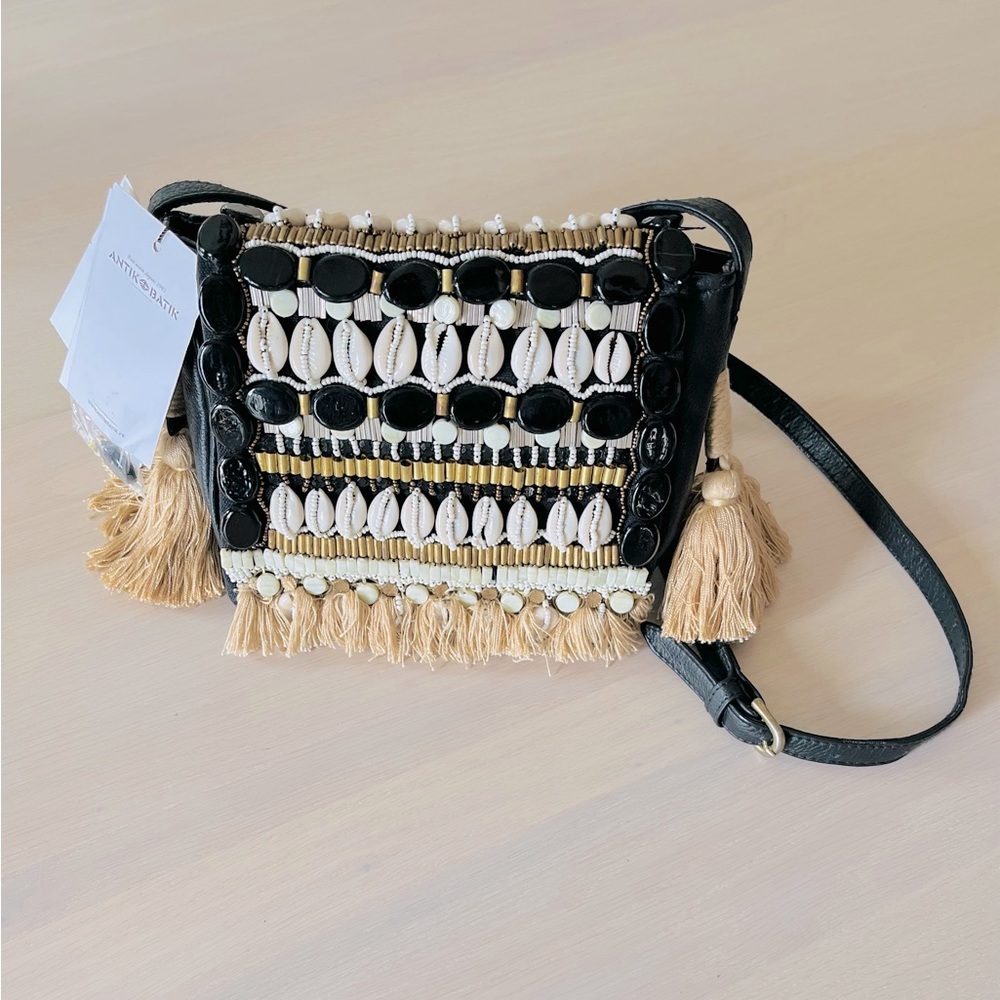 NEW Antik Batik Paris Hay leather seashell/bead embellished shoulder bag/clutch - Picture 5 of 13
